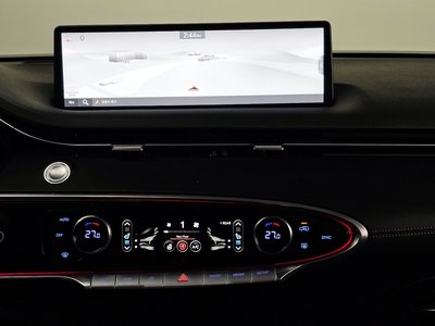 2024 Genesis GV70 — миниатюра 17