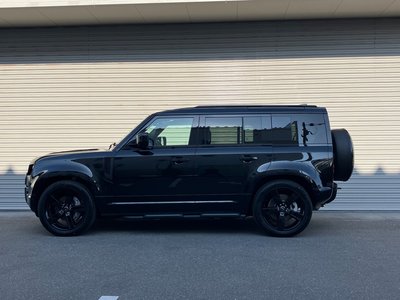 LAND ROVER DEFENDER - 8