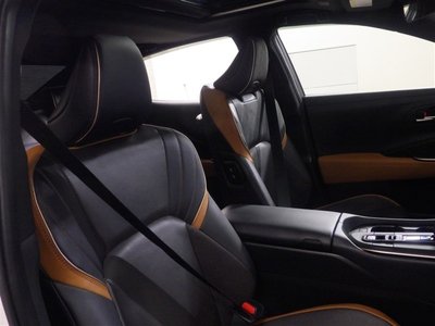 TOYOTA CROWN CROSSOVER - 10