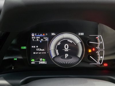2025 Lexus ES — миниатюра 11
