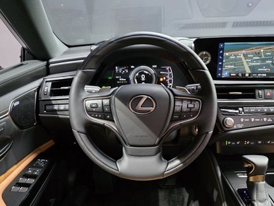 2025 Lexus ES — миниатюра 19