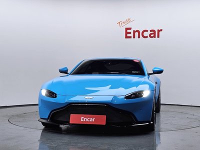 ASTON MARTIN VANTAGE - 2