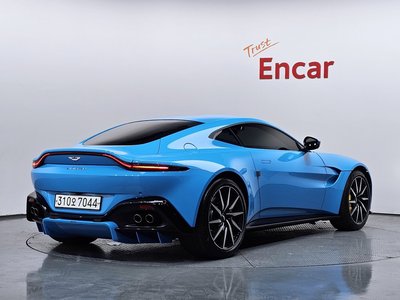 ASTON MARTIN VANTAGE - 3