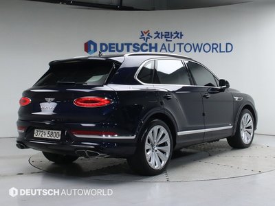 صورة 5 لـ 2021 Bentley BENTAYGA