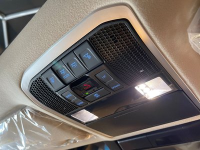 صورة مصغرة 21 لـ 2023 Toyota LAND CRUISER 300