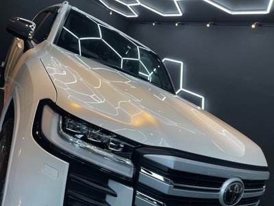 صورة 2 لـ 2023 Toyota LAND CRUISER 300