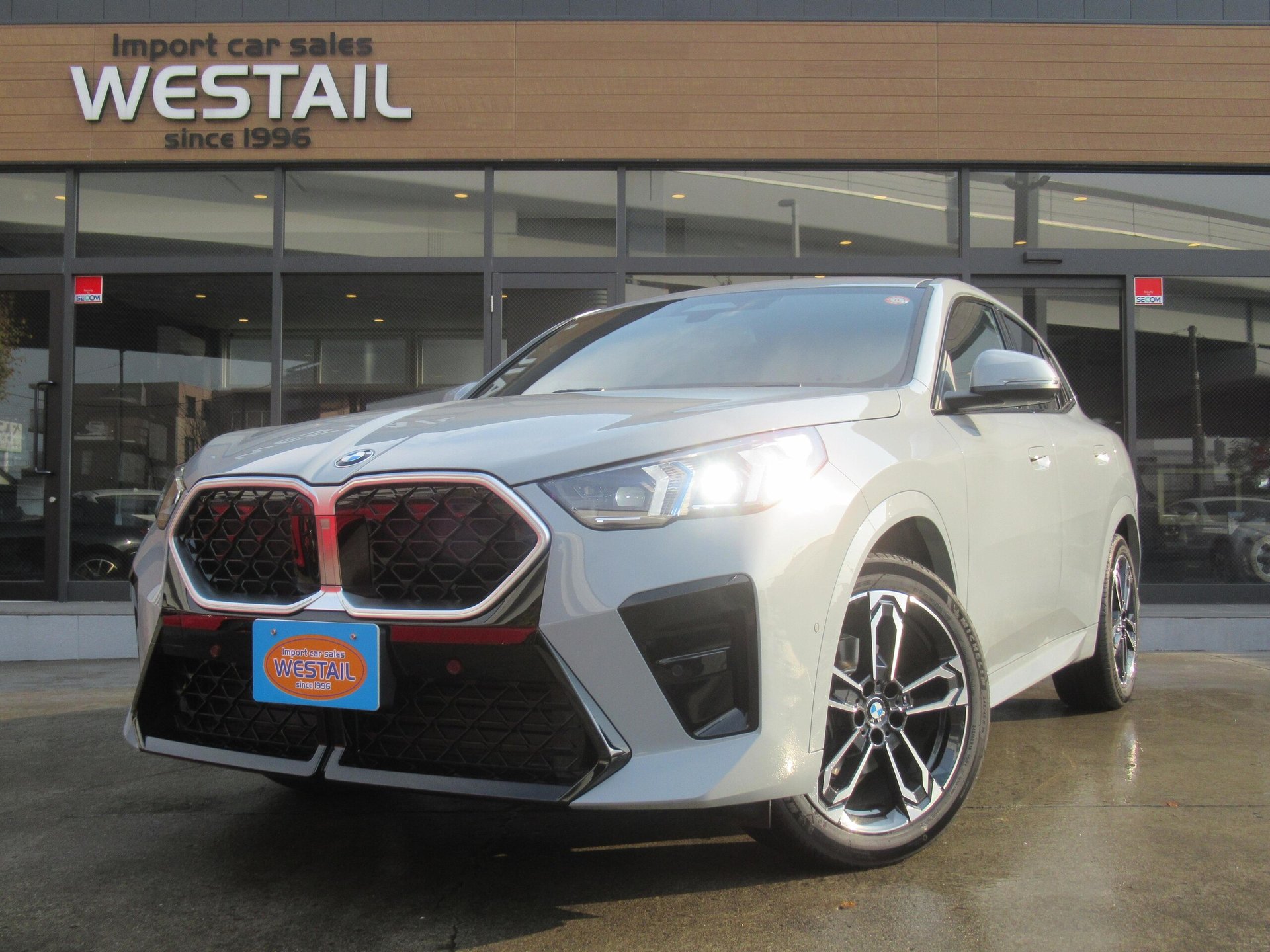 BMW X2 - View 1