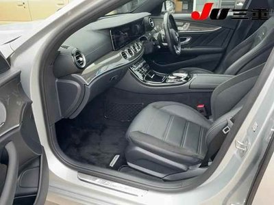 MERCEDES-BENZ E-CLASS - 3