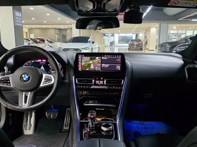 BMW 8 SERIES - 4