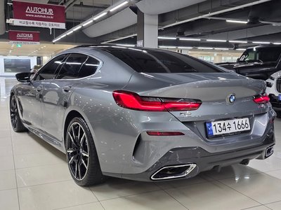 BMW 8 SERIES - 6