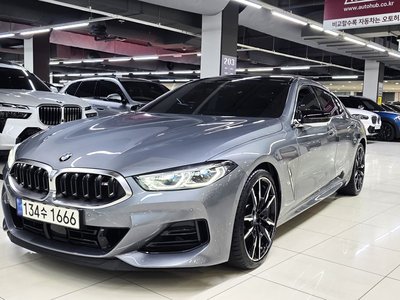 BMW 8 SERIES - 2