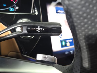 صورة 9 لـ 2025 Mercedes-BENZ E-CLASS