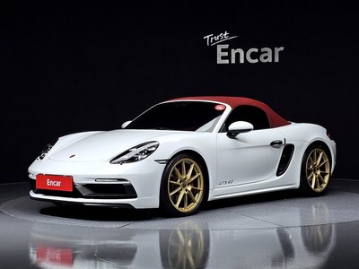 PORSCHE 718 BOXSTER