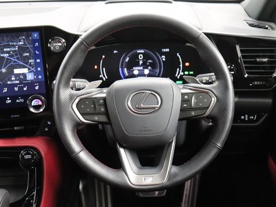2023 Lexus NX photo 5
