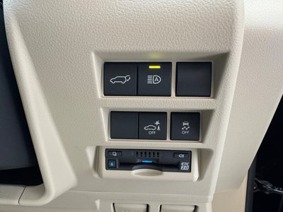 2024 Toyota LAND CRUISER 300 缩略图 25