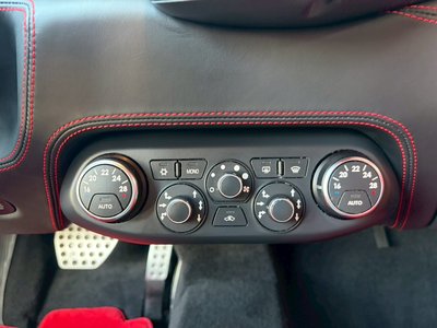 2010 Ferrari 458 ITALIA thumbnail 35