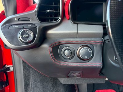2010 Ferrari 458 ITALIA thumbnail 34
