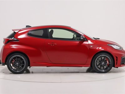 TOYOTA GR YARIS - 10