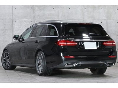 MERCEDES-BENZ E-CLASS - 5