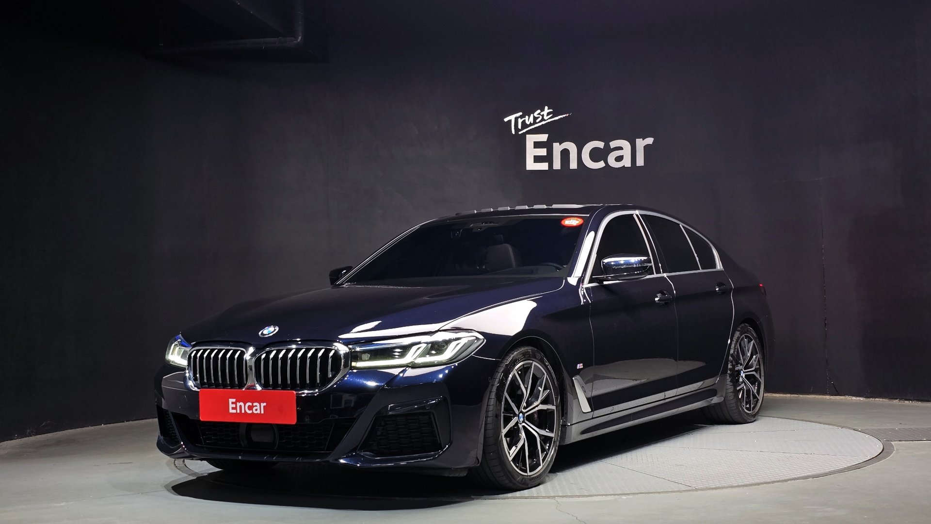 BMW 5 SERIES - View 1