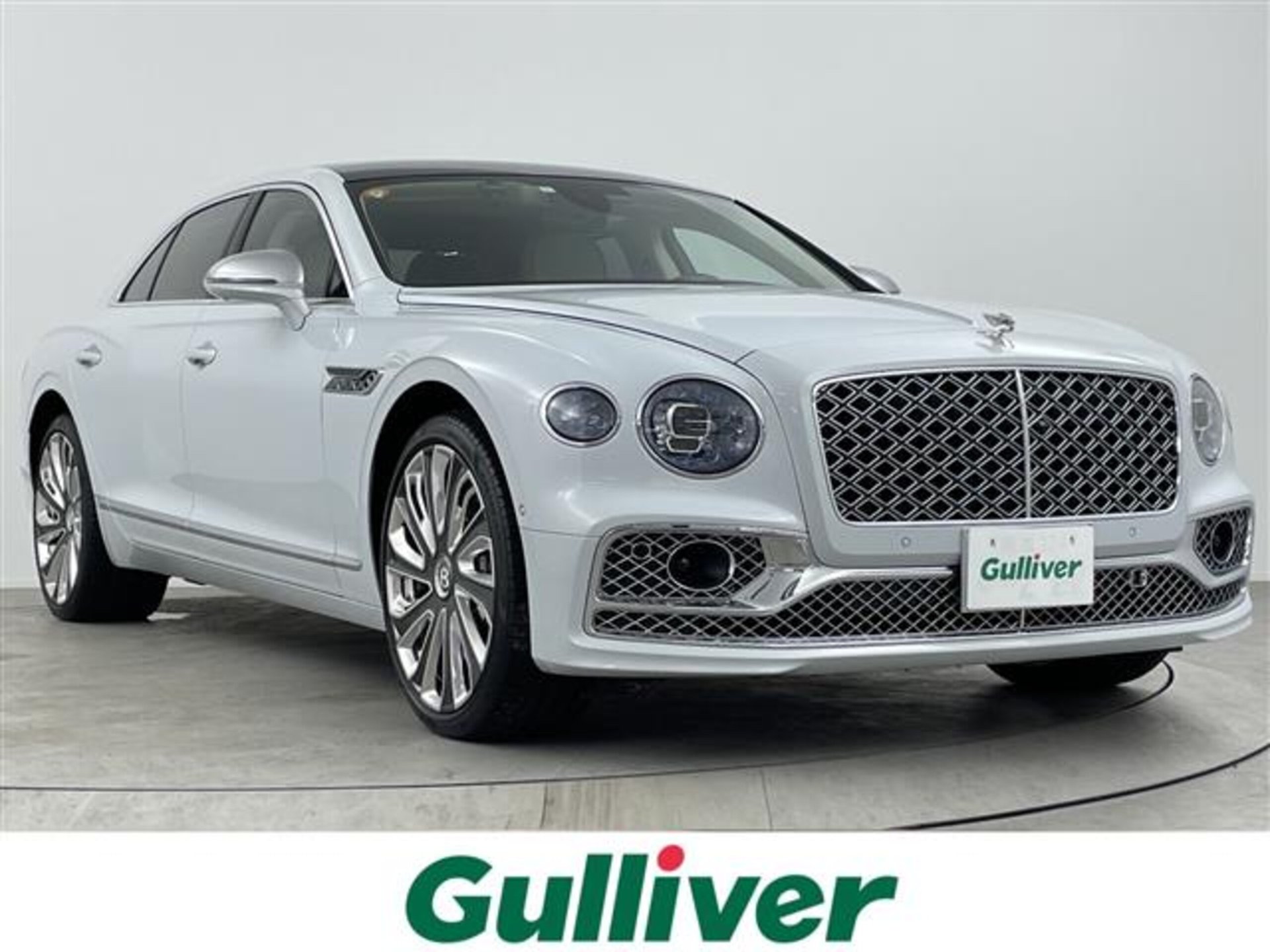 BENTLEY FLYING SPUR - View 1