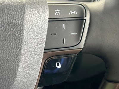 2025 Toyota ALPHARD photo 8