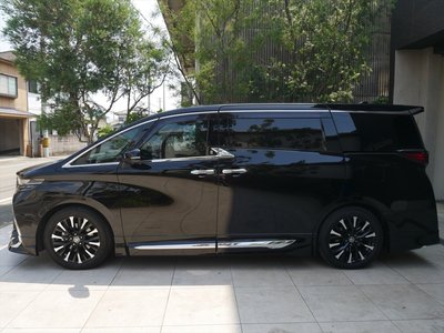 صورة 7 لـ 2025 Toyota ALPHARD