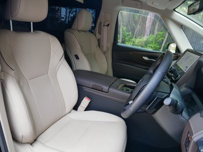 2025 Toyota ALPHARD — миниатюра 20