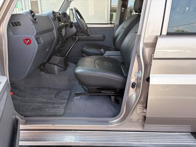 2014 Toyota LAND CRUISER 70 缩略图 47