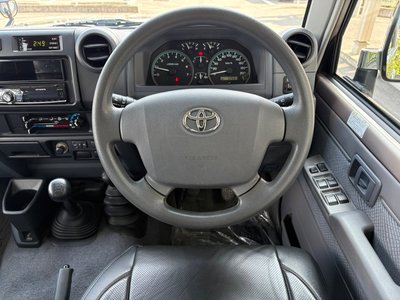 2014 Toyota LAND CRUISER 70 缩略图 22