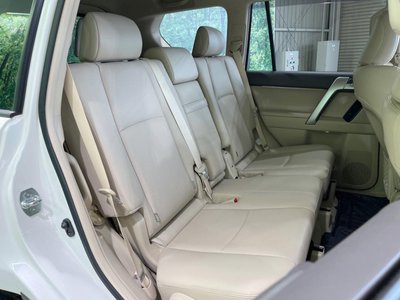 TOYOTA LAND CRUISER PRADO - 10