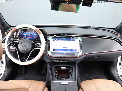 MERCEDES-BENZ E-CLASS - 8