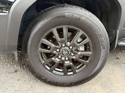 TOYOTA LAND CRUISER 250 - 8