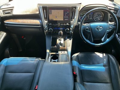 TOYOTA ALPHARD - 2