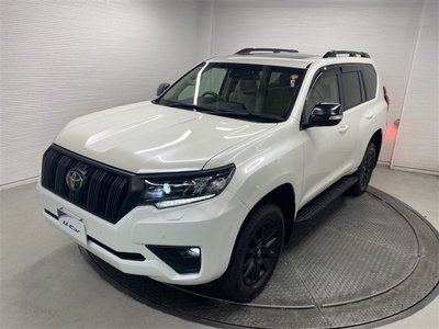 TOYOTA LAND CRUISER PRADO - 8