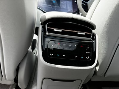 2024 Mercedes-BENZ EQE AMG — миниатюра 18