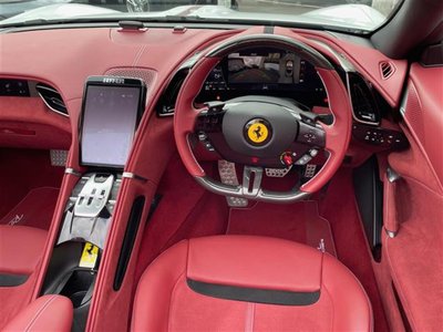 FERRARI ROMA SPIDER - 4