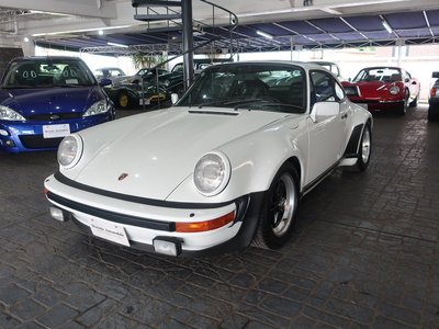 PORSCHE 911 - 1