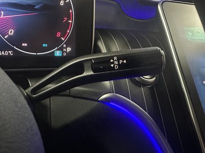 MERCEDES-BENZ GLC - 9