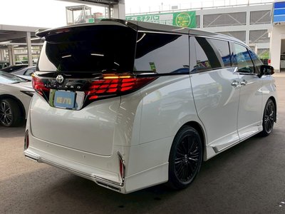 TOYOTA ALPHARD - 3