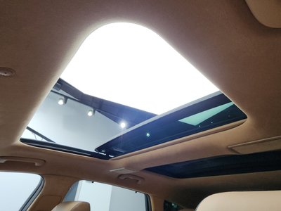 2023 Genesis GV80 — миниатюра 23