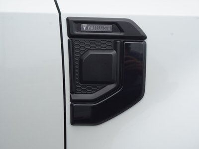 صورة مصغرة 24 لـ 2025 Toyota LAND CRUISER 250