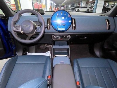 MINI COUNTRYMAN - 10