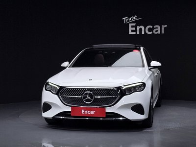 صورة 2 لـ 2024 Mercedes-BENZ E-CLASS