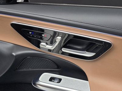 صورة مصغرة 28 لـ 2024 Mercedes-BENZ E-CLASS
