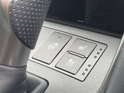 2025 Lexus IS 照片 10