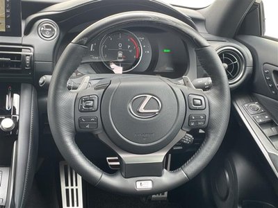 2025 Lexus IS 照片 6
