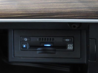 2021 Toyota LAND CRUISER PRADO thumbnail 31