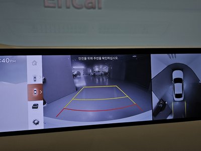 2025 Genesis G80 (RG3) thumbnail 21