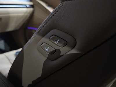 2025 Genesis G80 (RG3) thumbnail 35